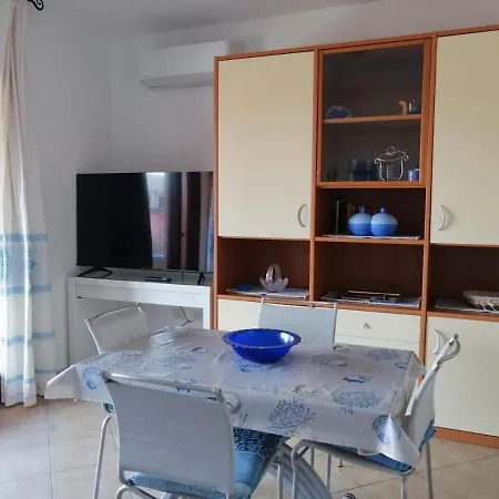 Moys Sea View Apartmán