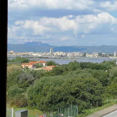 Moys Sea View Apartmán *