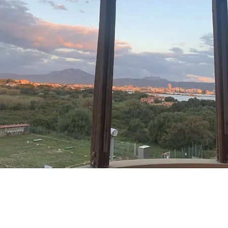 Moys Sea View Apartmán *