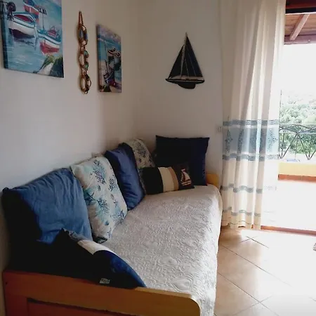 Moys Sea View Apartamento *