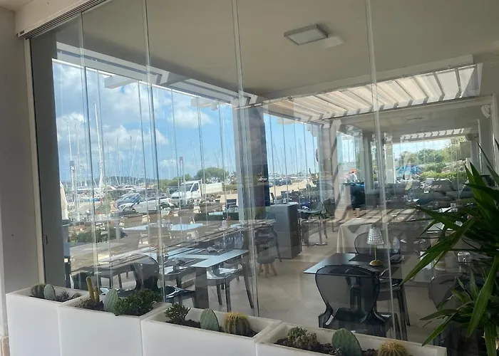 公寓 Moys Sea View *